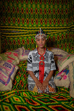 Load image into Gallery viewer, Nouveau Noir: The New Black