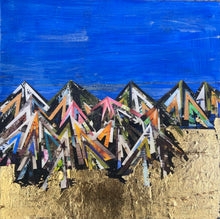 Load image into Gallery viewer, Mountainscape in gold