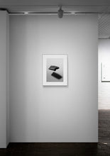 Load image into Gallery viewer, Floating Rock 7