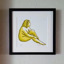 Load image into Gallery viewer, Green Seated Lady