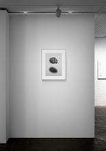 Load image into Gallery viewer, Floating Rock 15