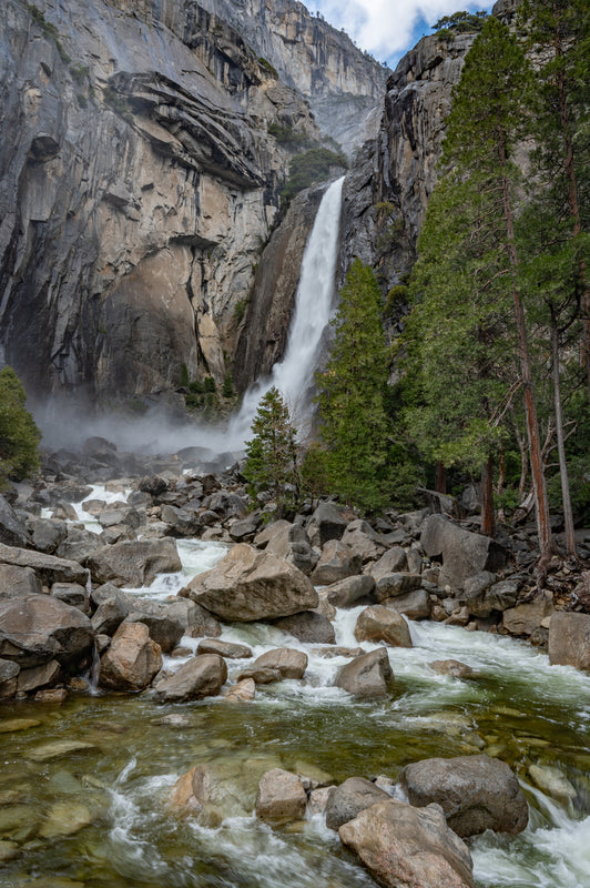 Lower Yosemite Falls. Yosemite National Park.